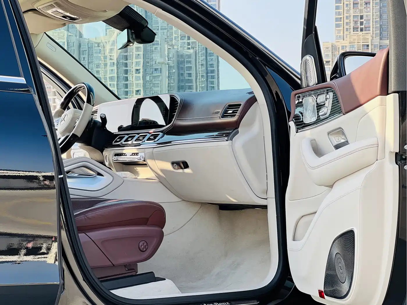 Mercedes-Benz GLS 2023 GLS 450 4MATIC Luxury Edition фото 6