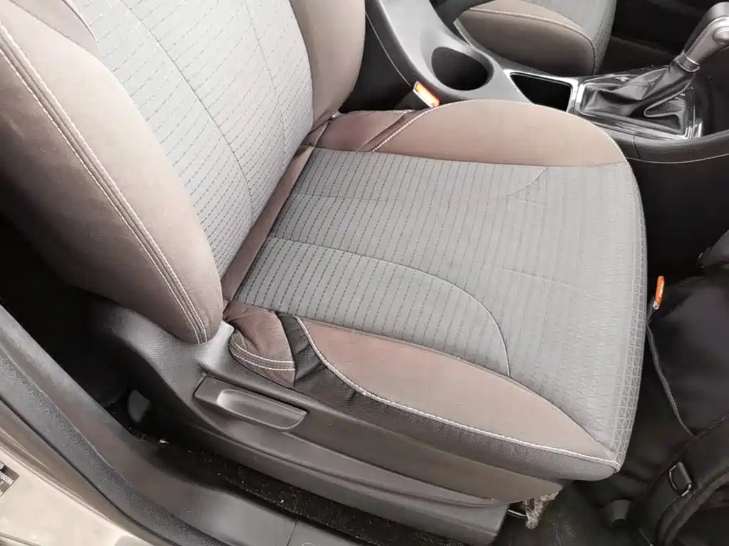 Baojun 730 2020 2019 1.5T CVT Fashion Edition 7-Seater China VI