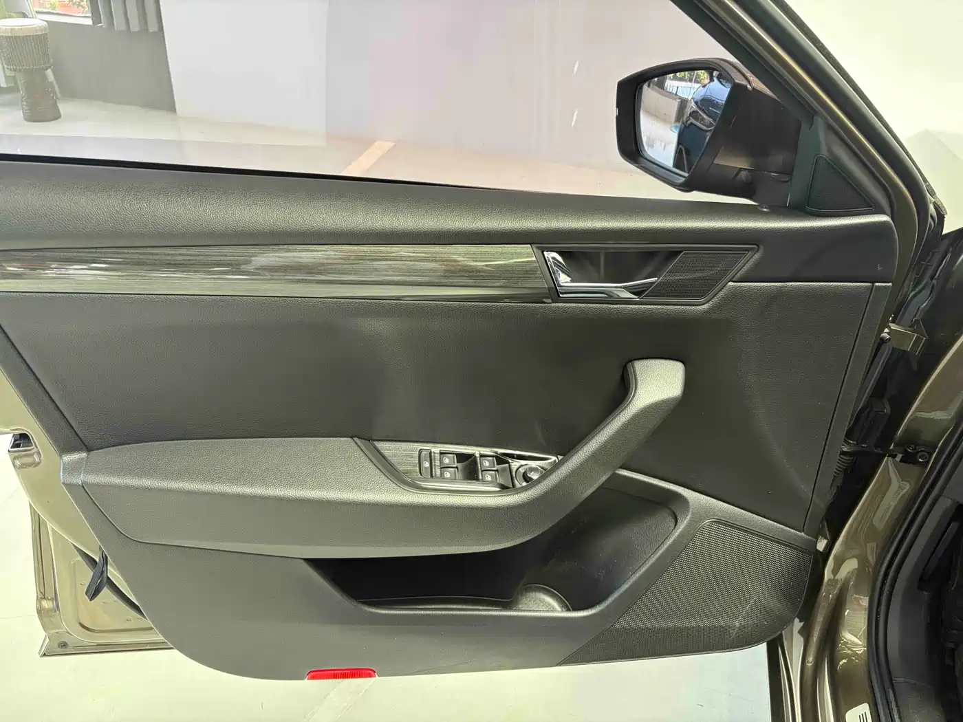 Škoda Superb 2016 TSI330 DSG Smart Edition фото 21