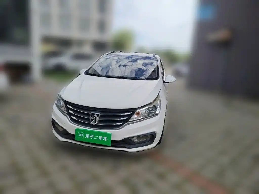 Baojun 310 2016 2016 1.2L Manual Luxury Type