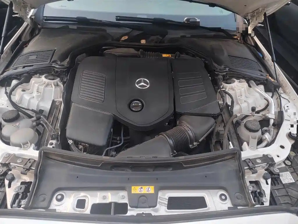 Mercedes-Benz C-Class 2023 C 200 L Sport фото 16