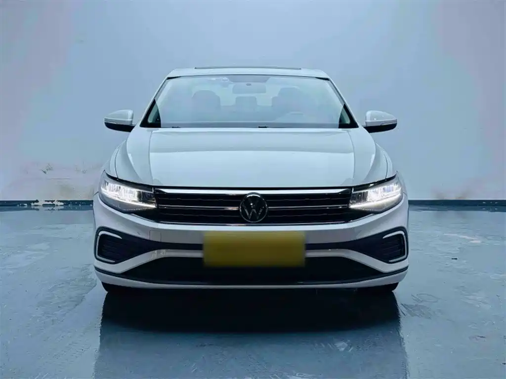 Volkswagen Bora 2023 1.5L Auto Free Ride Limited Edition фото 4