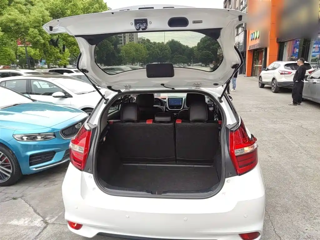 Toyota YARiS L Zhi Xuan 2016 Facelift 1.5E CVT Charming Edition фото 19