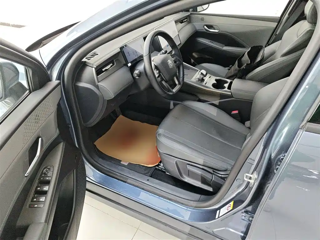 BYD Qin PLUS 2025 EV Smart Drive Edition 420KM Leading Type фото 16