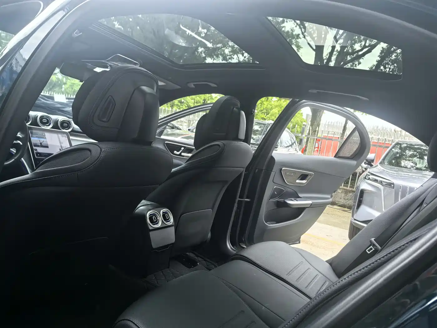 Mercedes-Benz C-Class 2023 Facelift II C 260 L Sport Edition фото 11