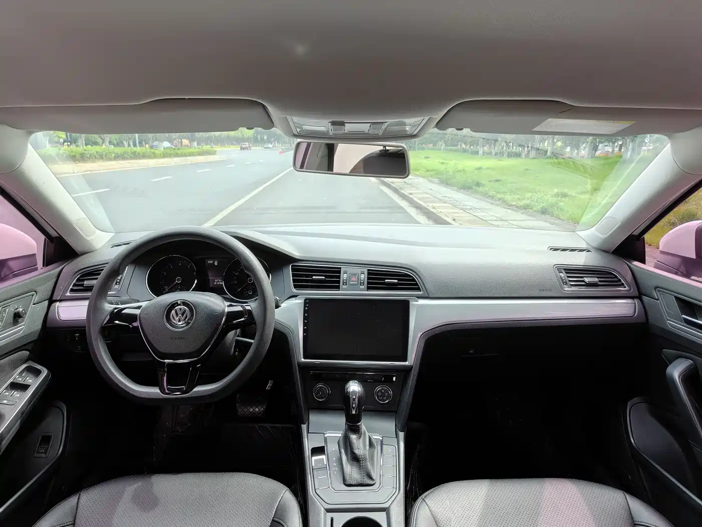 Volkswagen Lamando 2018 230TSI DSG Trend Edition фото 8