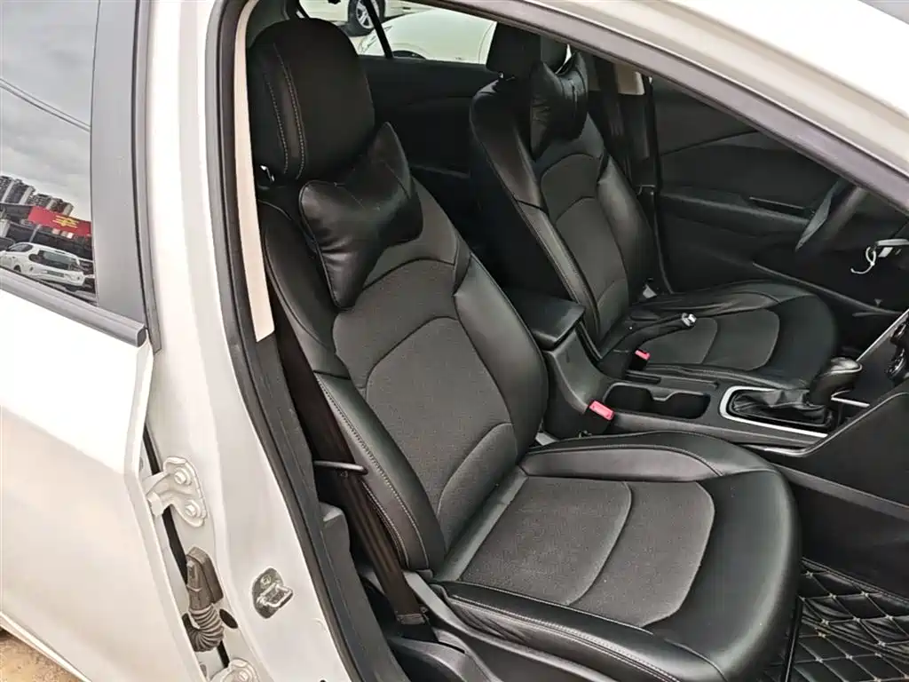 Chevrolet Cavalier 2018 320 Auto Joy Edition фото 25