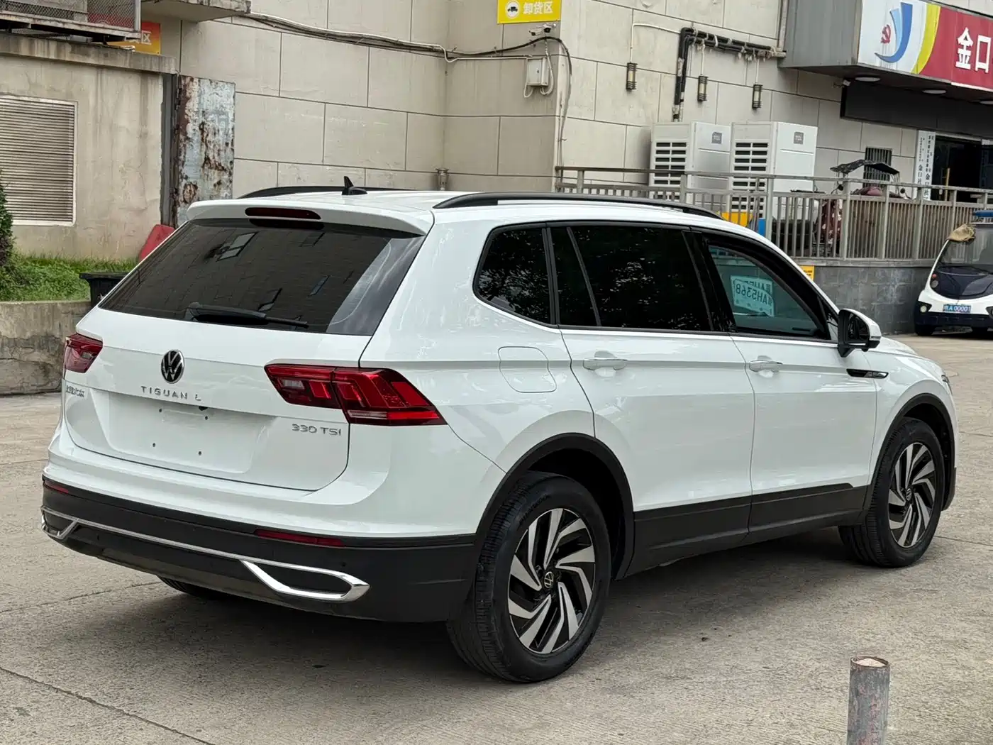Volkswagen Tiguan L 2023 330TSI Auto 2WD Comfort Edition фото 17
