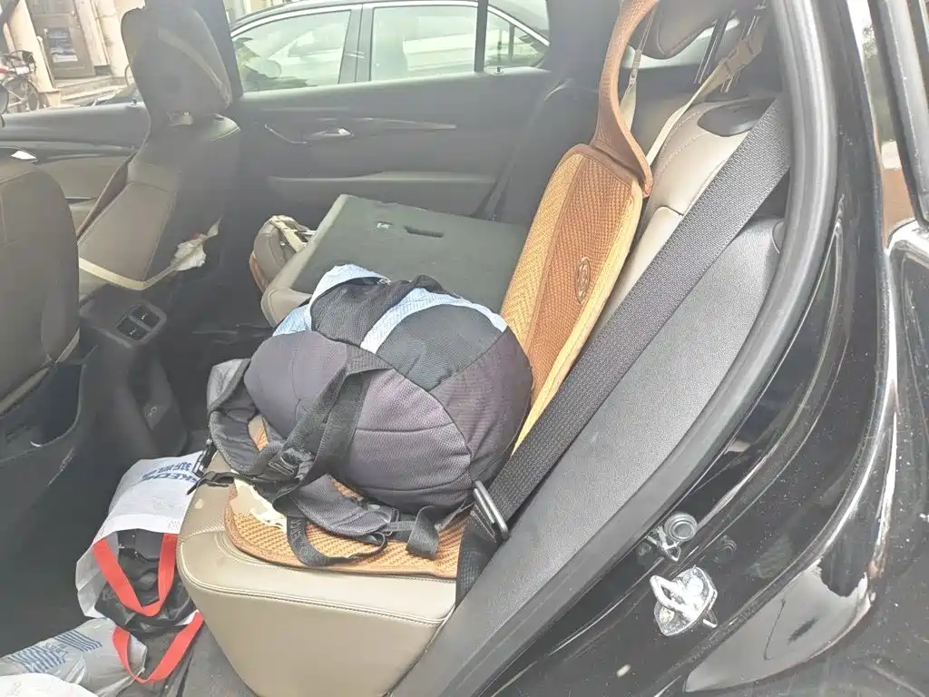 Photo 18 - Buick Envision Plus