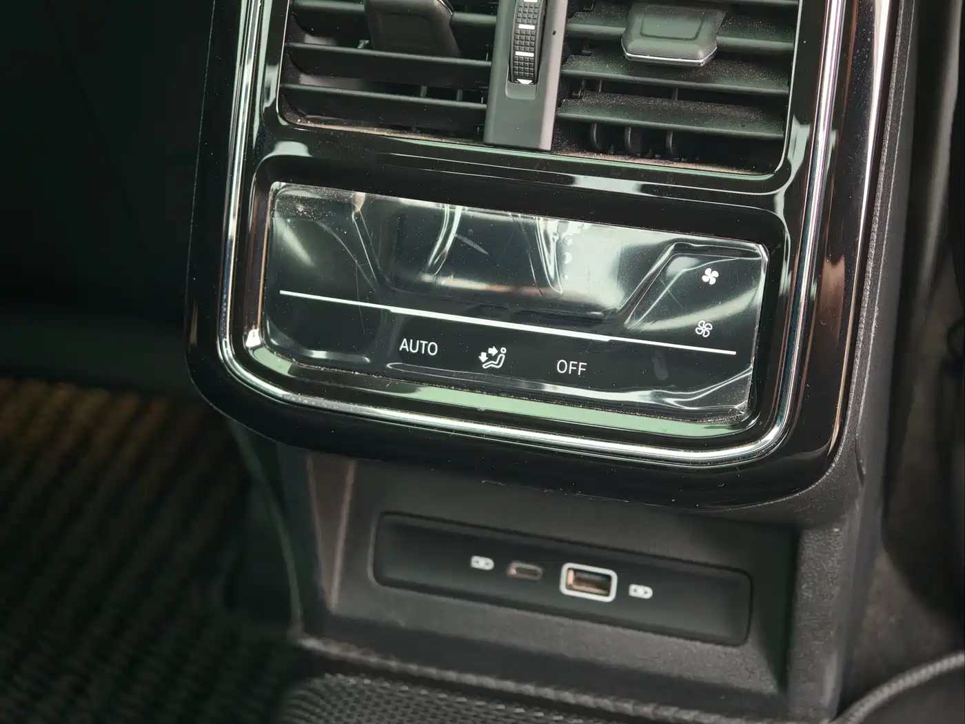 Volkswagen Passat 2024 Model 380TSI Starlight Elite фото 11