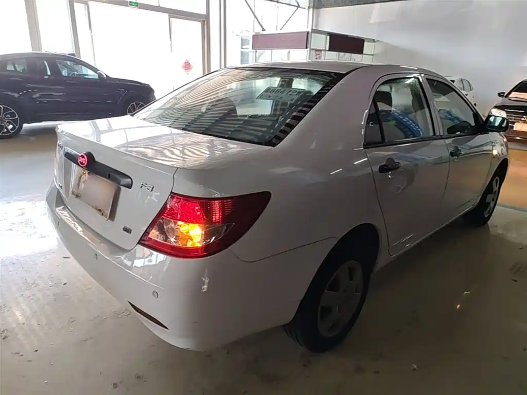 BYD F3 2012 Energy-saving Edition 1.5L Manual Comfort фото 7