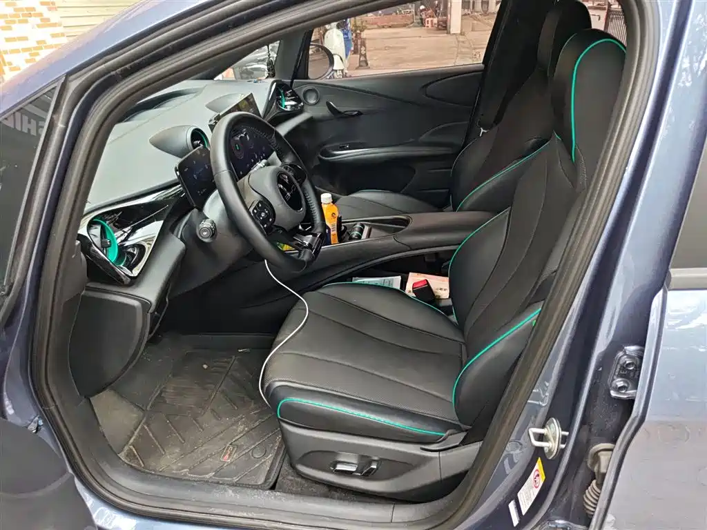 BYD Dolphin 2024 Glory Edition 420km Freedom Edition фото 8