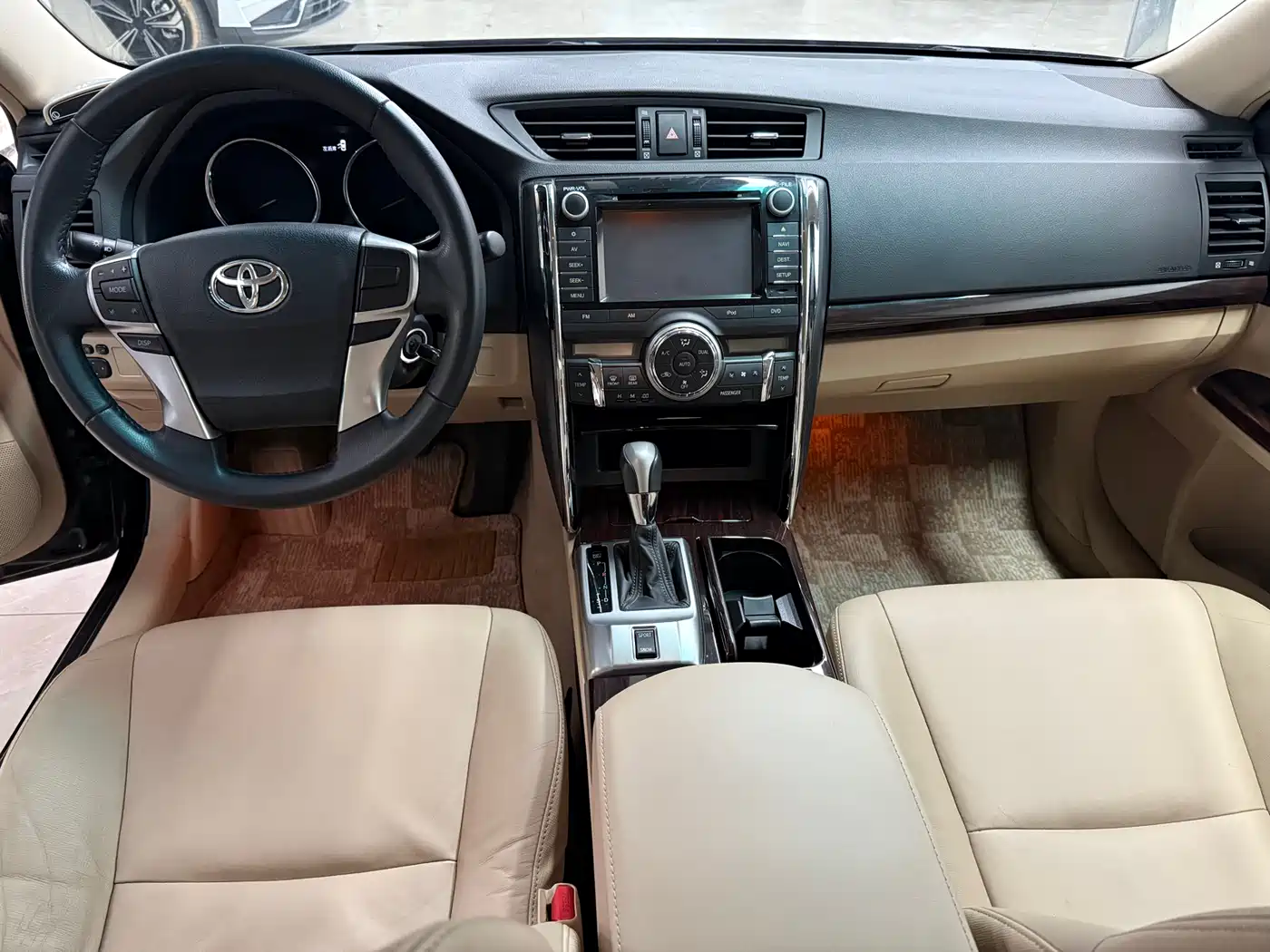 Toyota Reiz 2010 2.5V Elegance Elite Edition фото 6