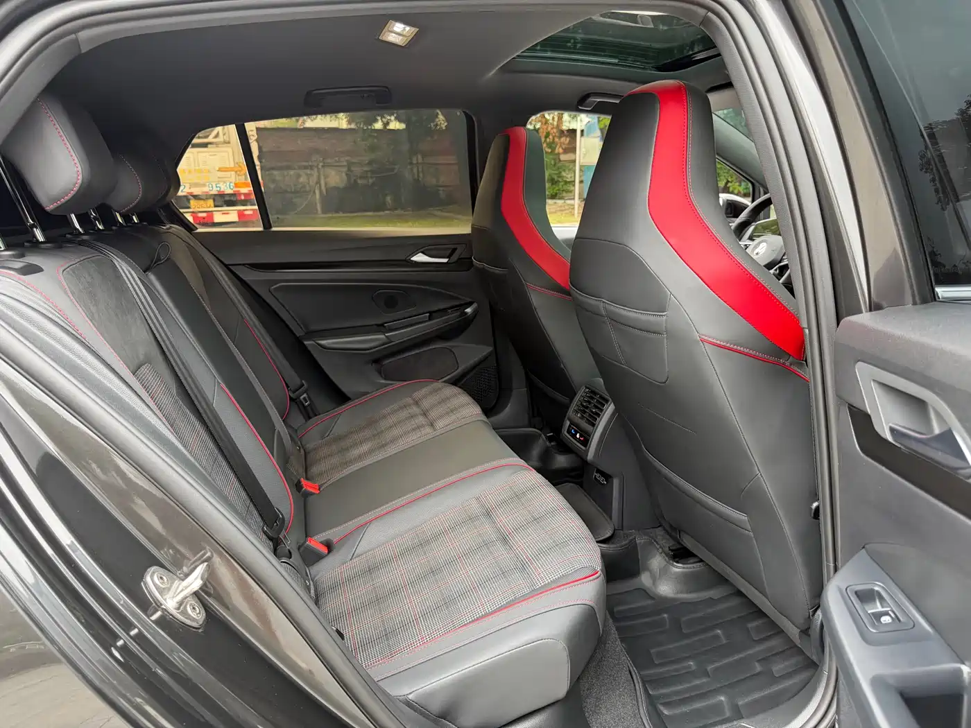 Volkswagen Golf GTI 2023 2021 Facelift 380TSI DSG GTI