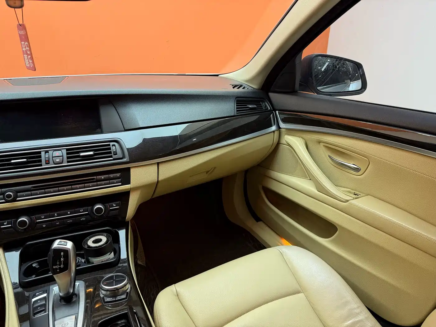 BMW 5 Series 2013 525Li Luxury фото 18