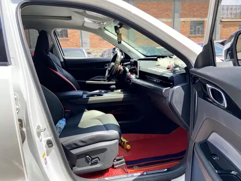 CHANGAN CHANGAN AUCHAN Z6