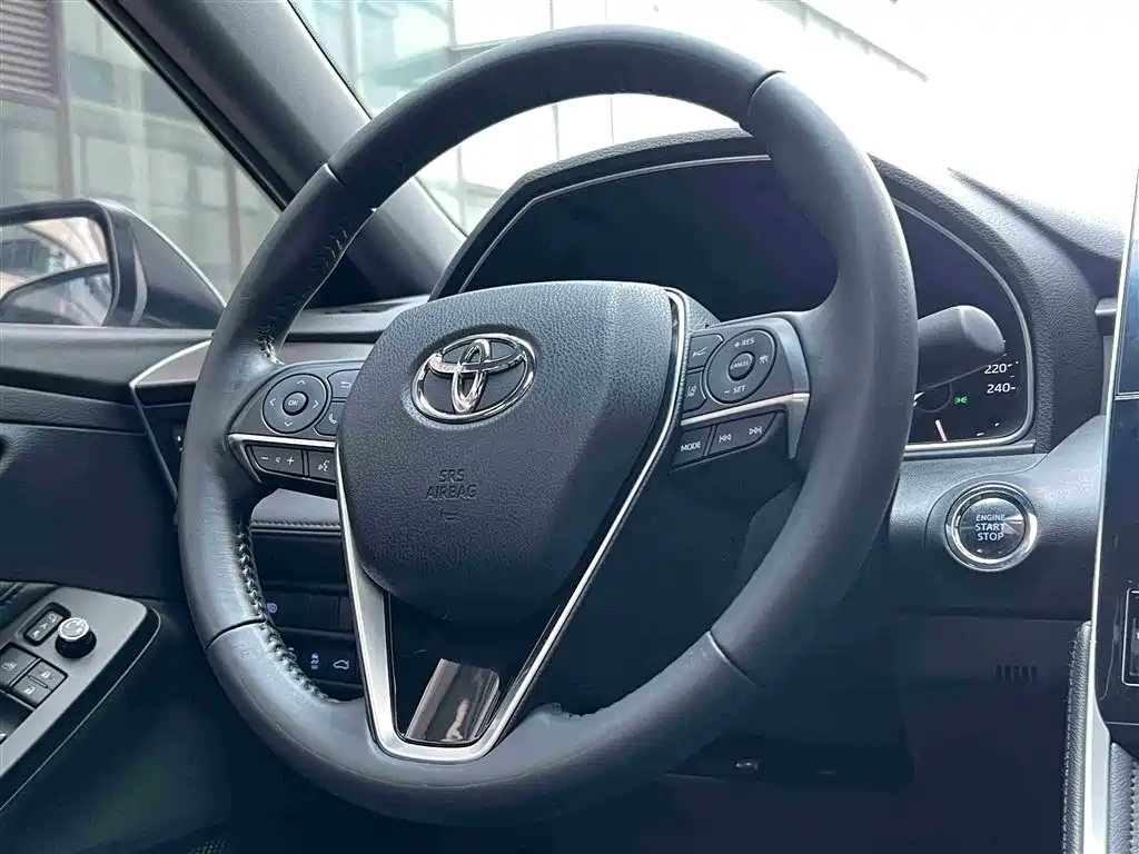 Toyota Avalon 2023 2.0L Luxury Edition фото 32