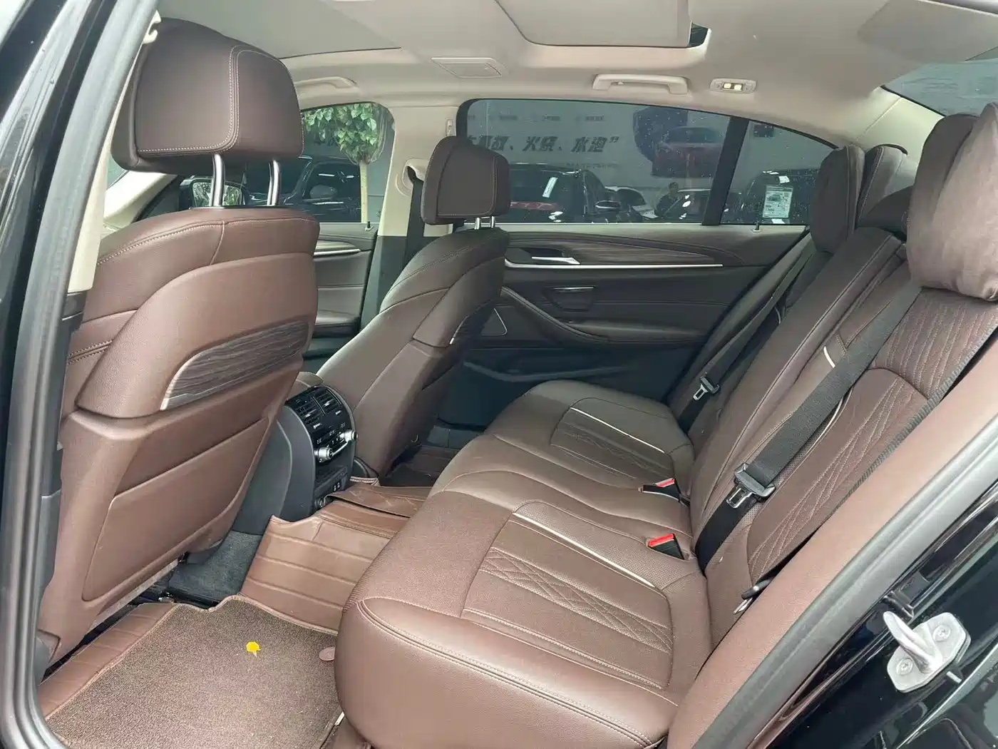 BMW 5 Series 2022 530Li Exclusive M Sport Package фото 8