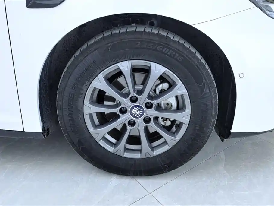 BYD Qin L 2025 DM-i Smart Drive Edition 80KM Leading фото 6