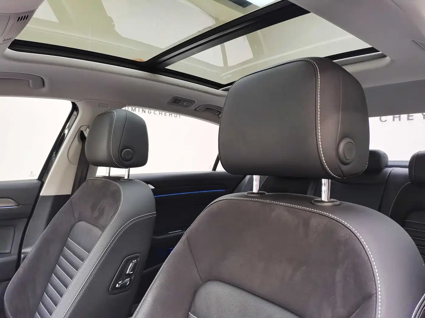 Volkswagen Magotan 2020 330TSI DSG Leading фото 9