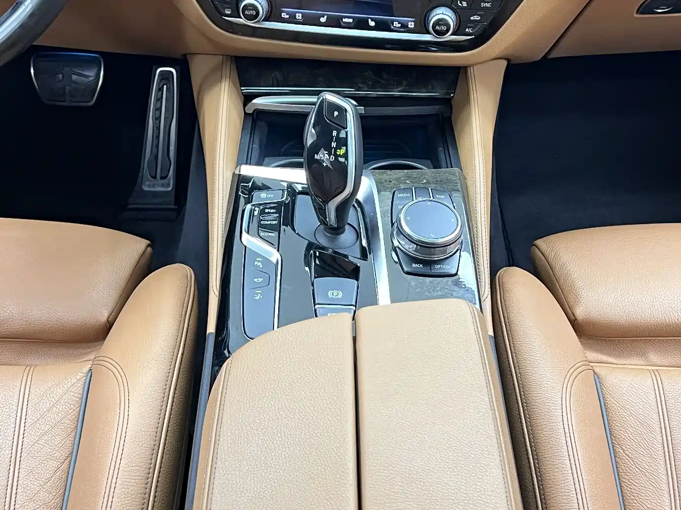 BMW 6 Series GT 2018 630i M Sport Package фото 25