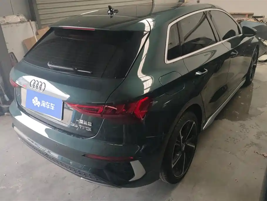 Audi A3 2021 Sportback 35 TFSI Premium Life Edition фото 3
