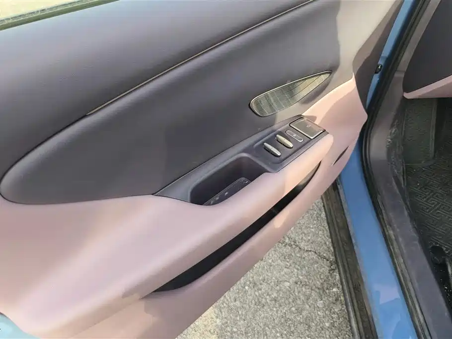 Hongqi HONGQI TIANGONG 06