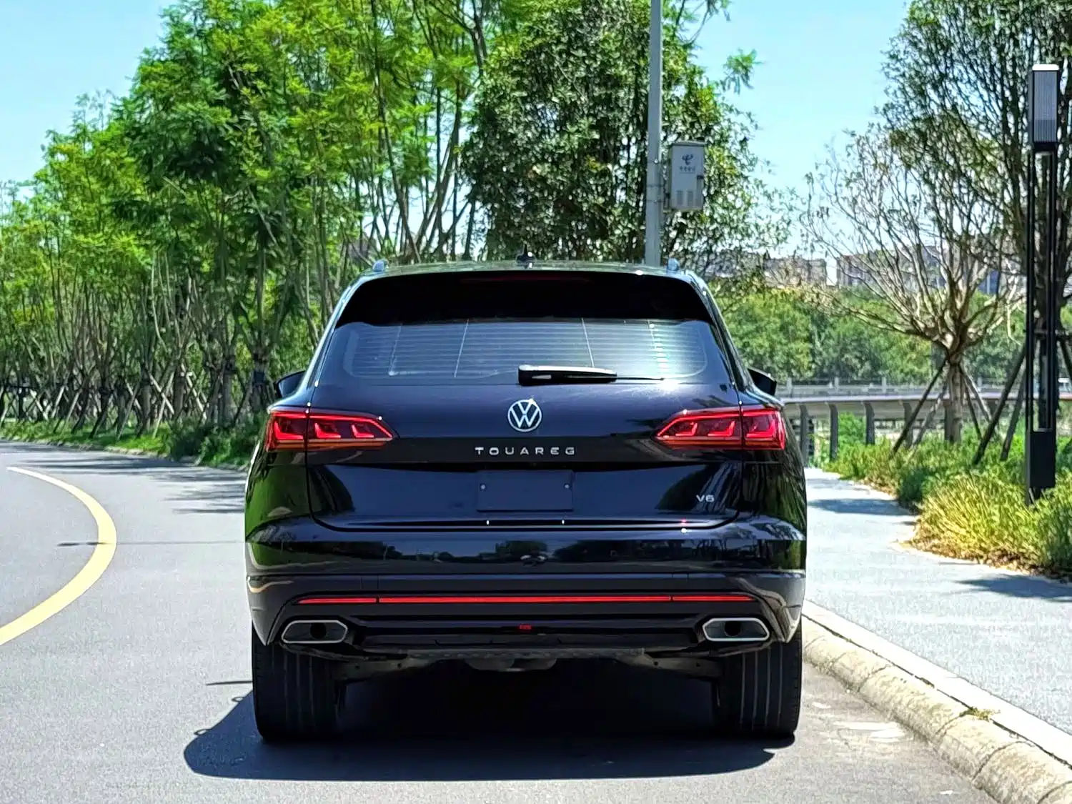Фото 10 - Volkswagen Touareg