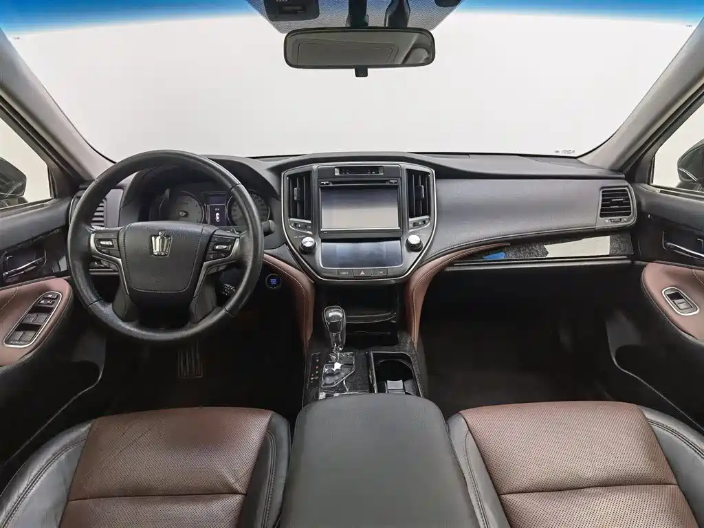 Toyota Crown 2018 2.0T Sport Edition фото 5