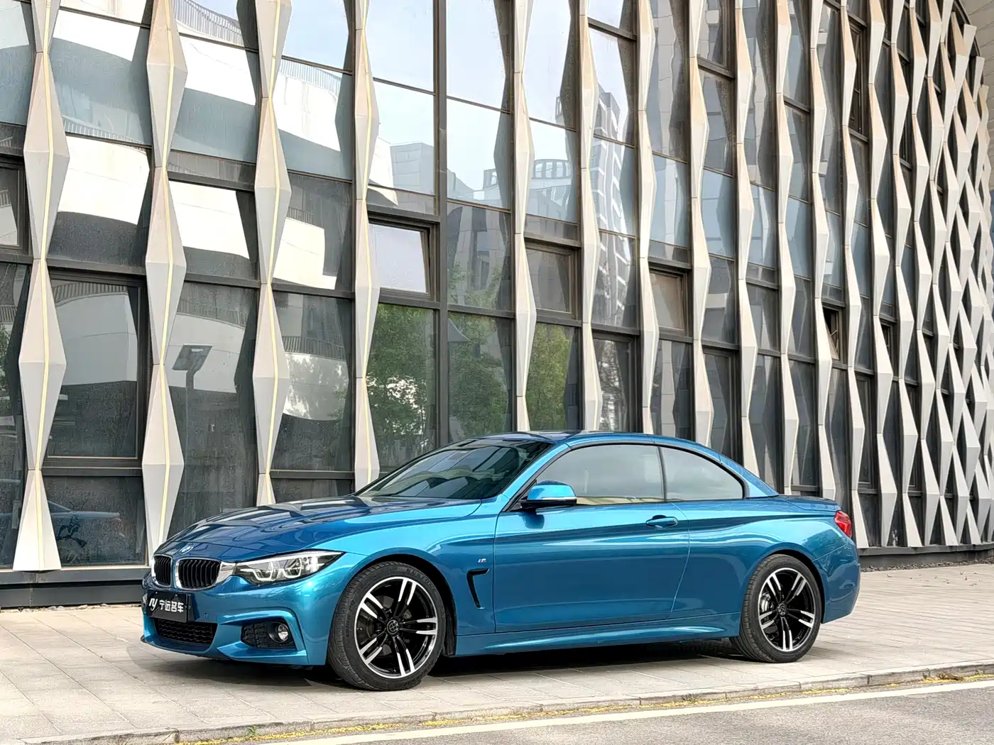 BMW 4 Series 2017 425i Convertible M Sport Package фото 3