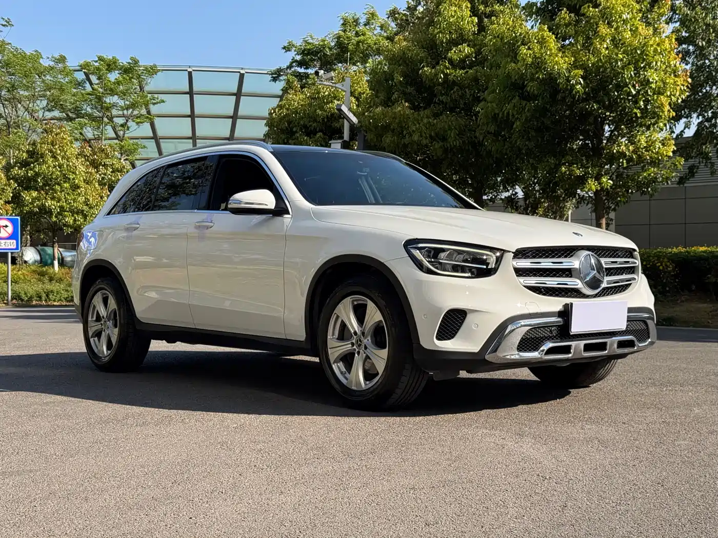 Mercedes-Benz GLC 2020 Facelift GLC 260 L 4MATIC Dynamic фото 3