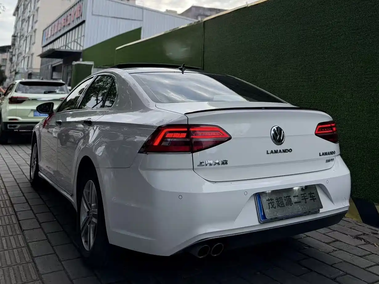 Volkswagen Lamando 2017 230TSI DSG Trend Edition фото 11