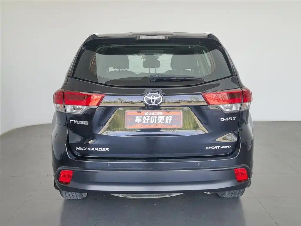 TOYOTA HIGHLANDER