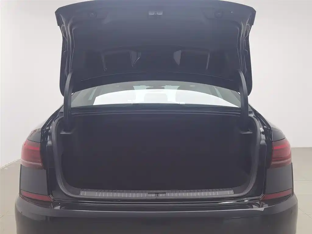 Volkswagen Passat 2023 Facelift 330TSI Elite Edition фото 16