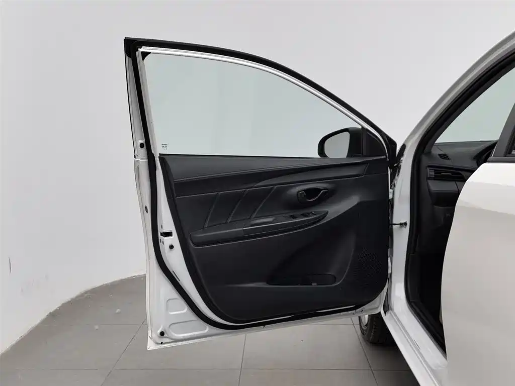 Toyota Vios 2019 1.5L Manual Chuangxing Edition фото 8
