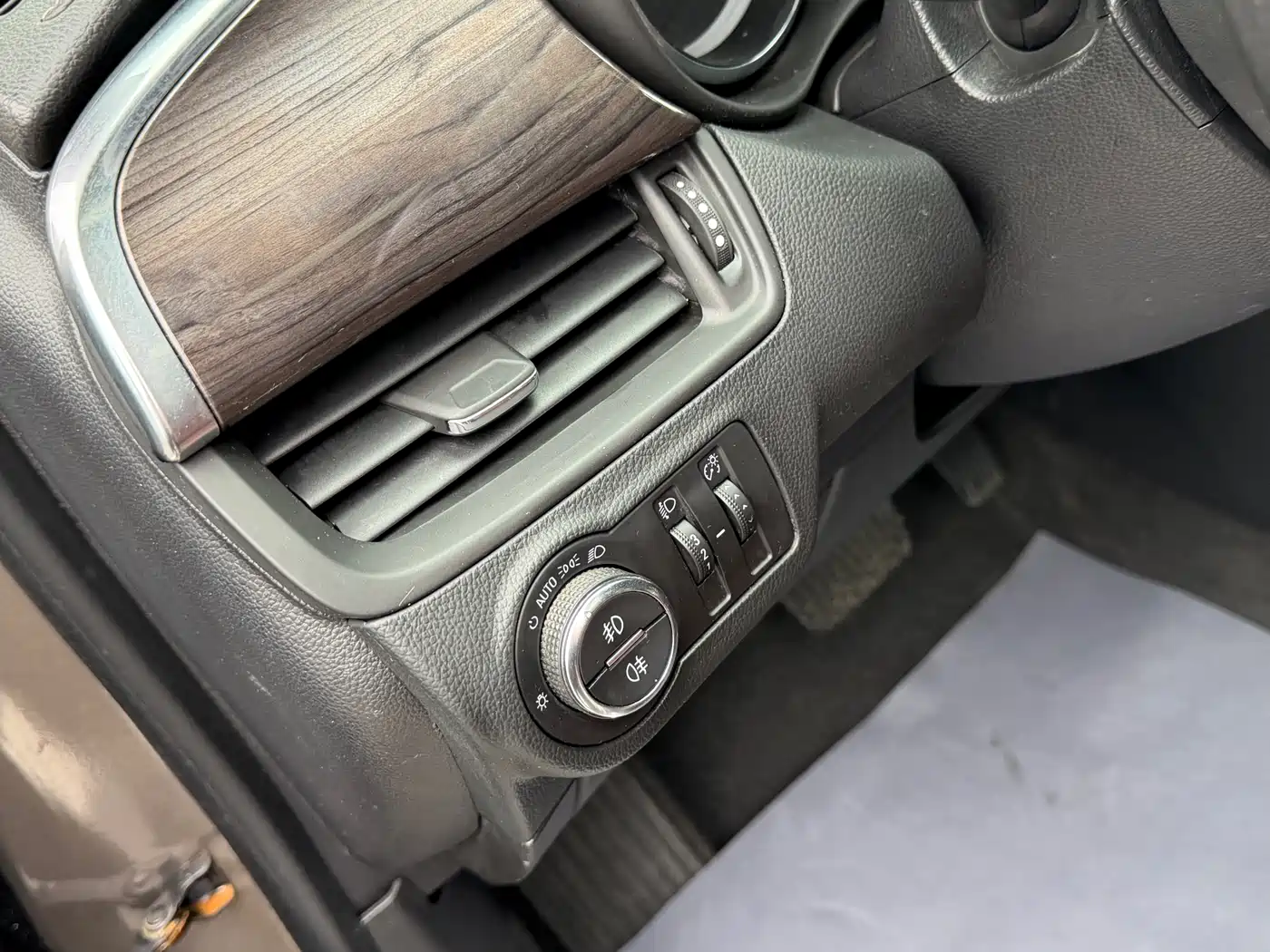 Buick Envision Plus 2016 20T 2WD Elite фото 7