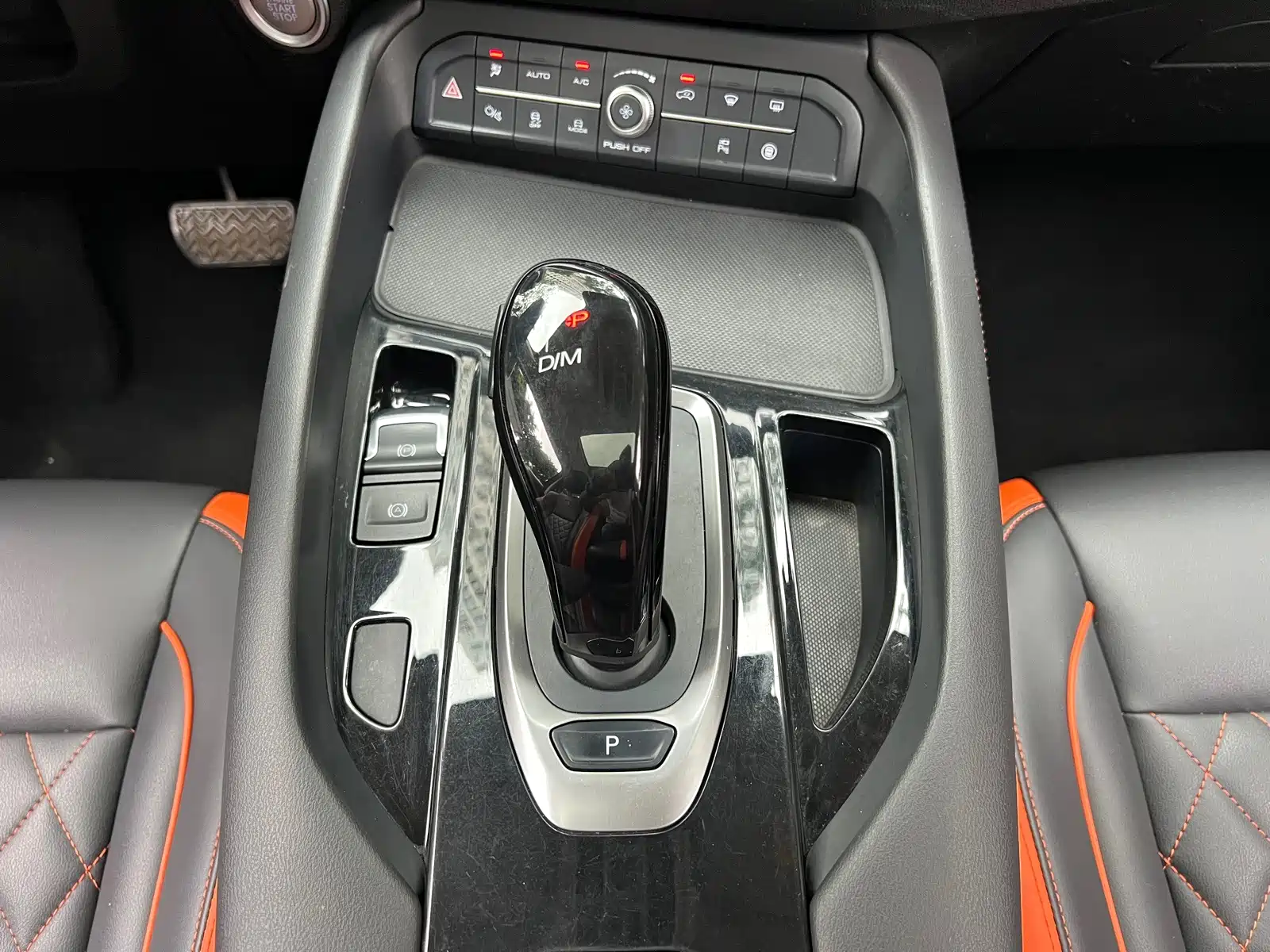 Фото 13 - Haval F7x