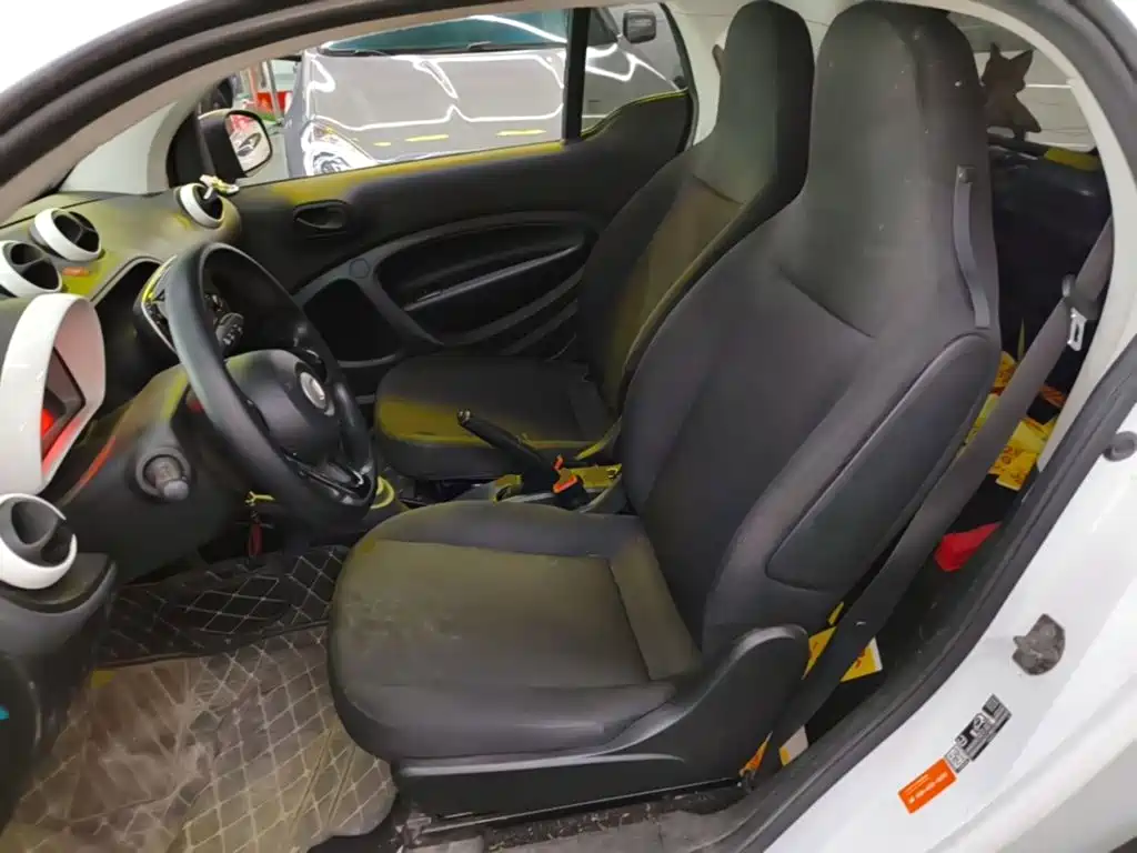 Photo 15 - smart fortwo