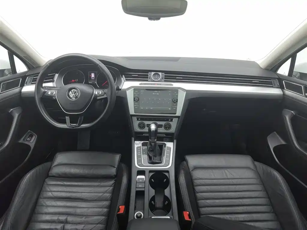 Volkswagen Weilan 2018 380TSI 2WD Comfort Edition фото 5