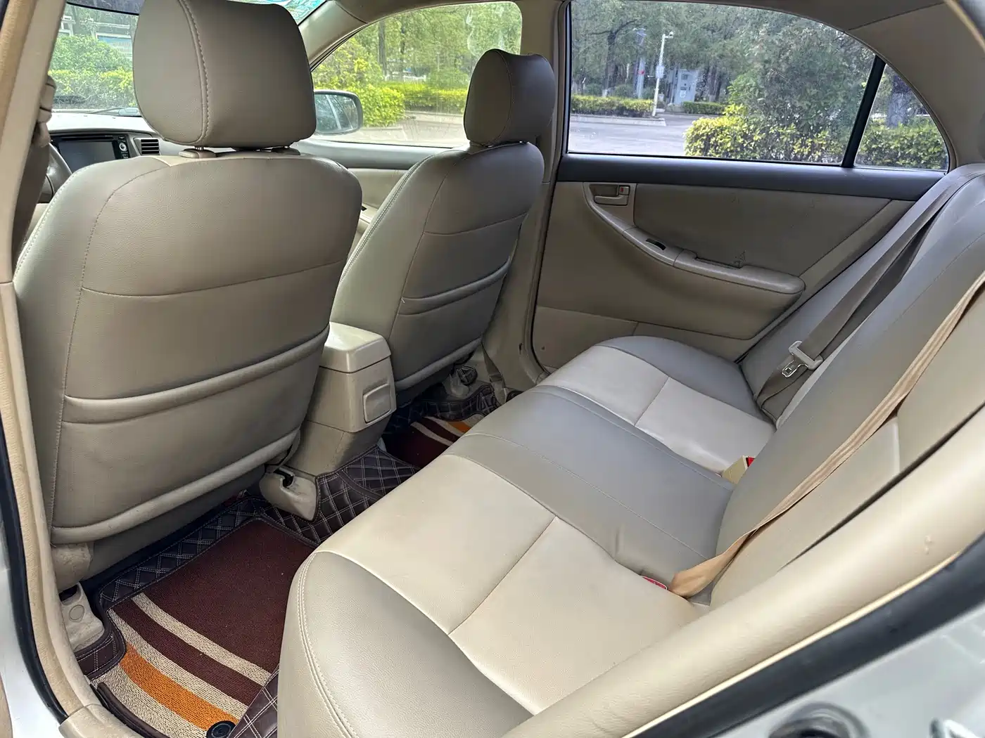 Toyota Corolla 2011 1.6L Automatic Classic Edition фото 25
