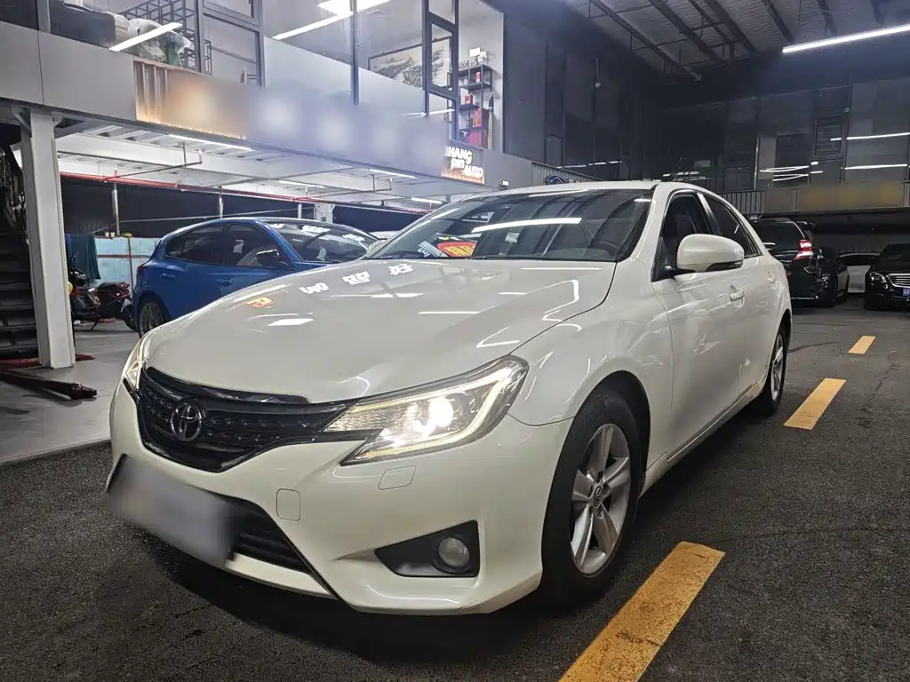 2017 Toyota Reiz