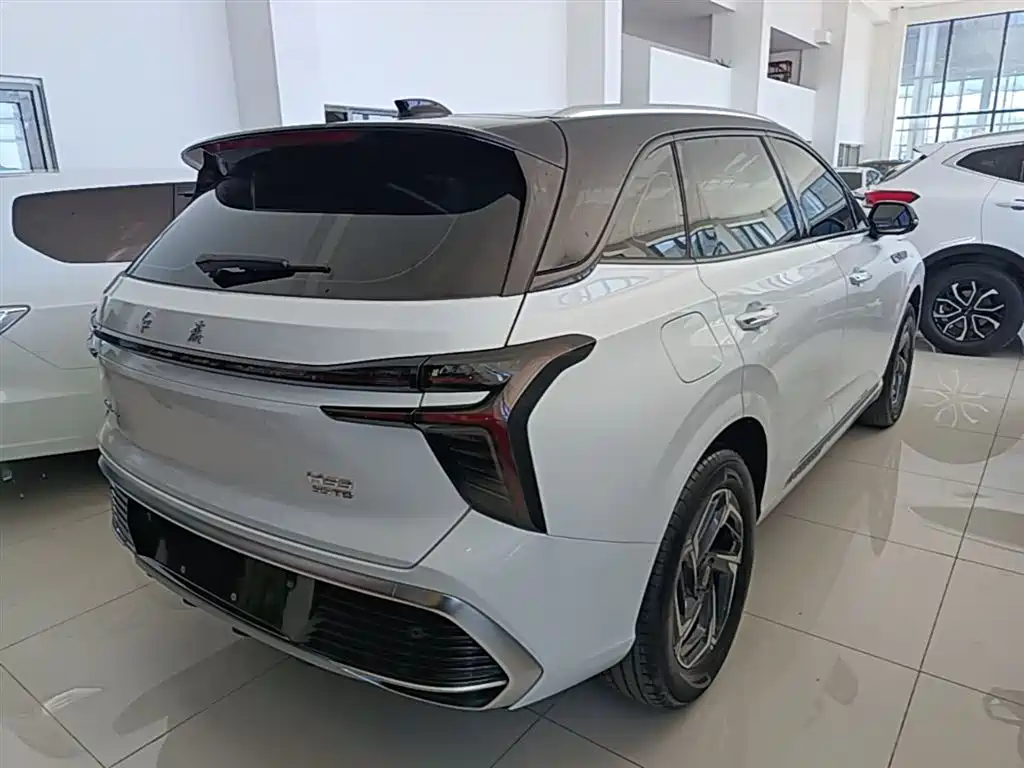 Hongqi HS3 2023 1.5T 2WD Virtue Edition фото 7