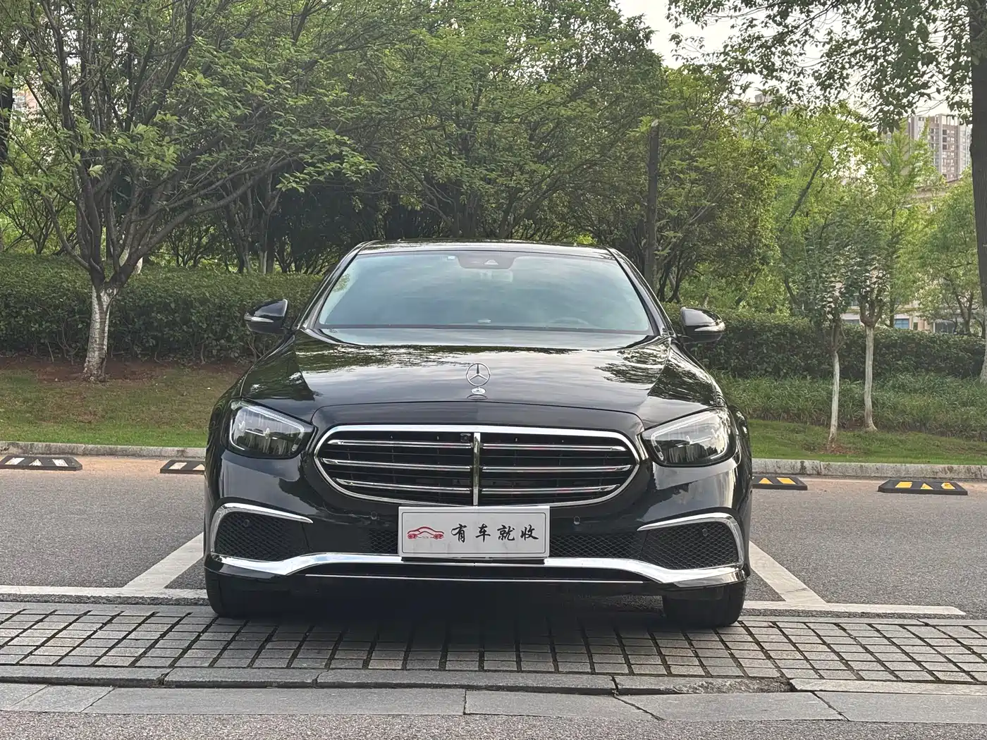 Mercedes-Benz E-Class 2016 E 200 L Sport Type фото 2