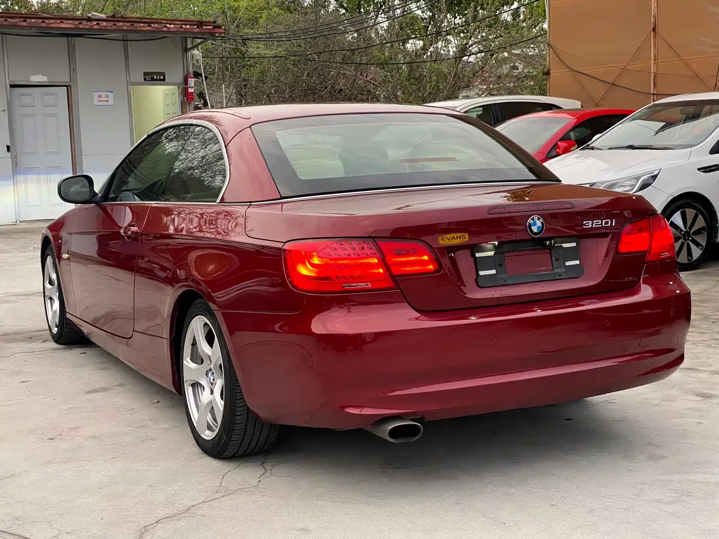 BMW 3 Series (Import) 2009 320i Convertible Coupe фото 15