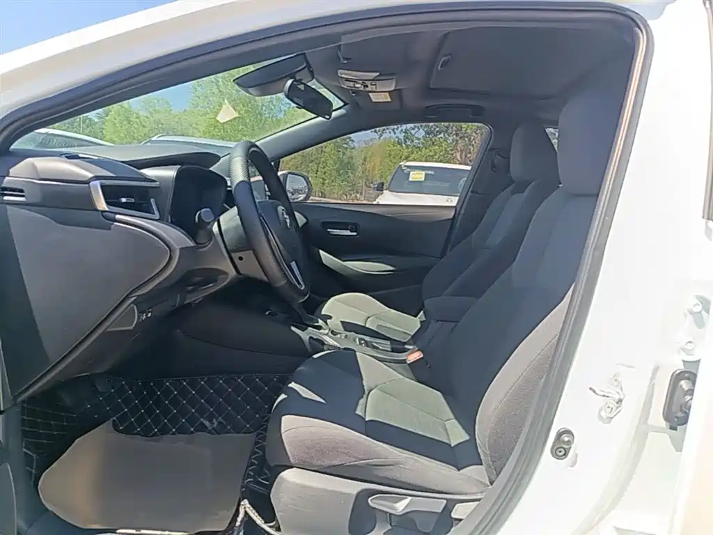 Toyota Levin 2022 185T CVT Luxury Edition фото 15