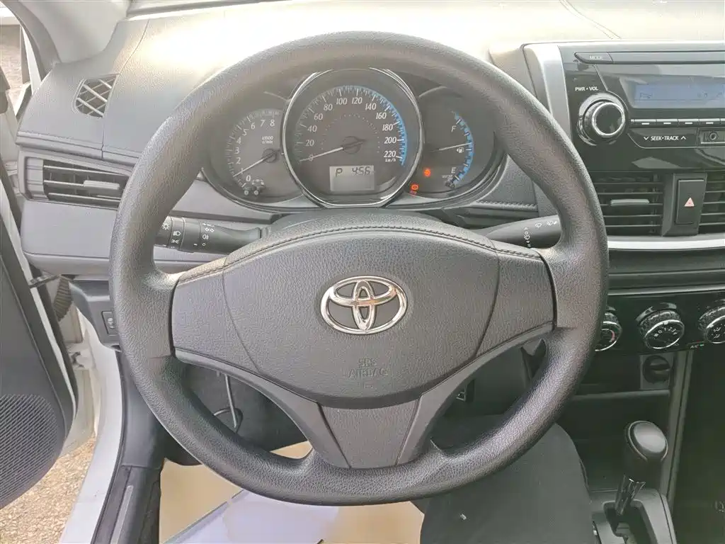 Toyota YARiS L Zhi Xiang 2017 1.5E CVT Charming Edition фото 7