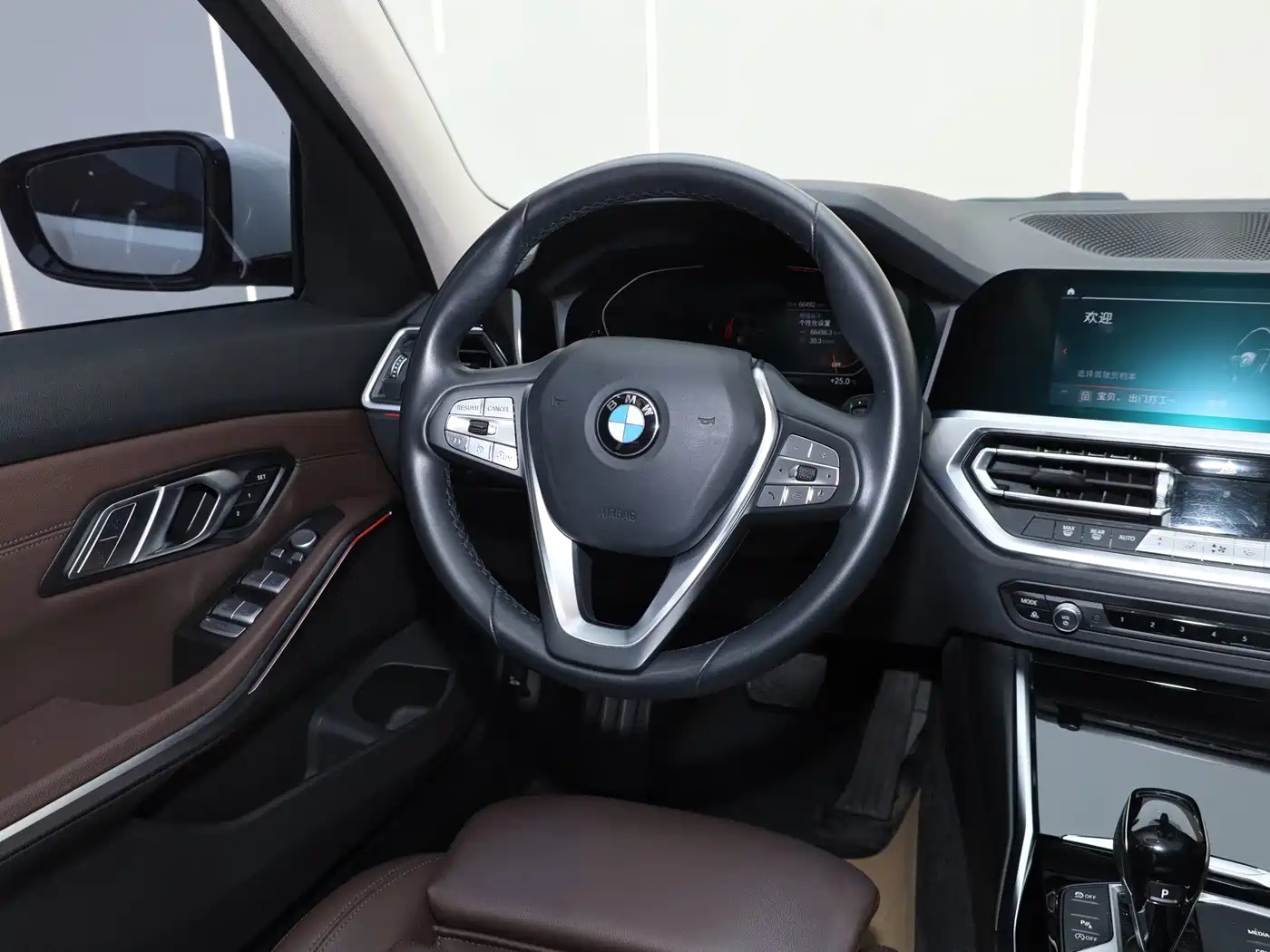 BMW 3 Series 2022 320i Sport Package фото 18