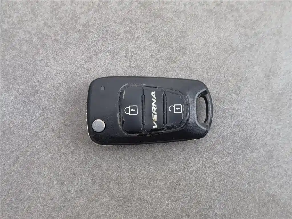 Hyundai Verna 2014 1.4L Manual Smart GLS фото 19
