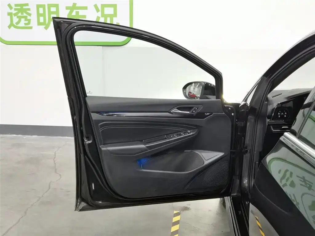 Volkswagen Golf 2021 280TSI DSG R-Line фото 8