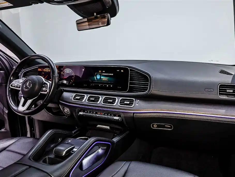 Mercedes-Benz GLE 2020 GLE 350 4MATIC Luxury фото 6